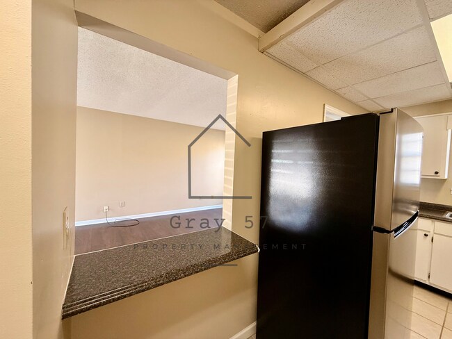 Building Photo - 2 bed, 1.5 bath townhome in Helena