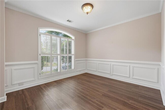 Building Photo - 3365 Tanager Ct