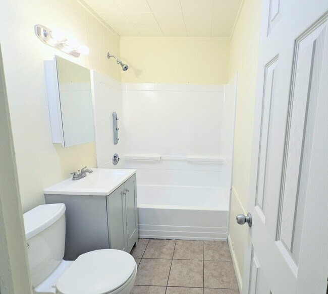 Building Photo - 1203 Schumacher Dr