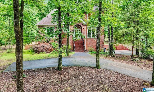 Building Photo - 113 Windwood Cir