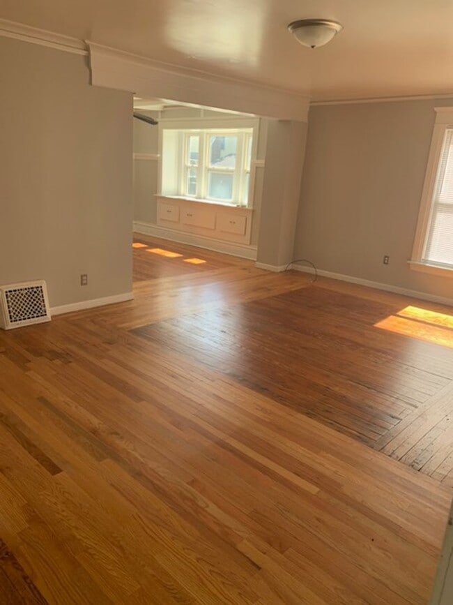 Photo - Ferguson Apartment