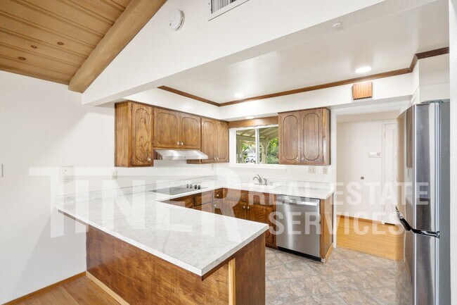 Foto del edificio - 8665 Everglade Dr