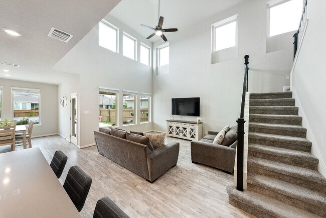 Foto del edificio - Rental Home w/ a POOL!!!