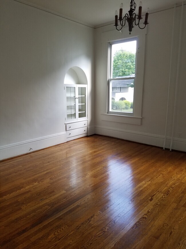Dining room - 714 Wayne Ave