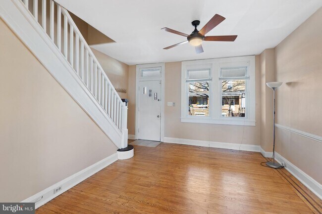 Building Photo - 421 Bonsal St