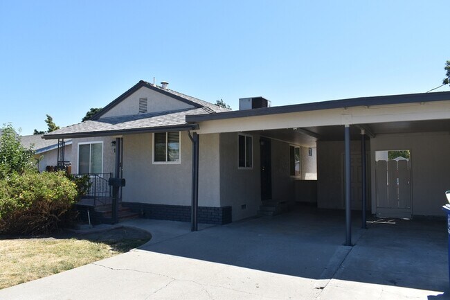 Foto del edificio - 1333 Frank Ave