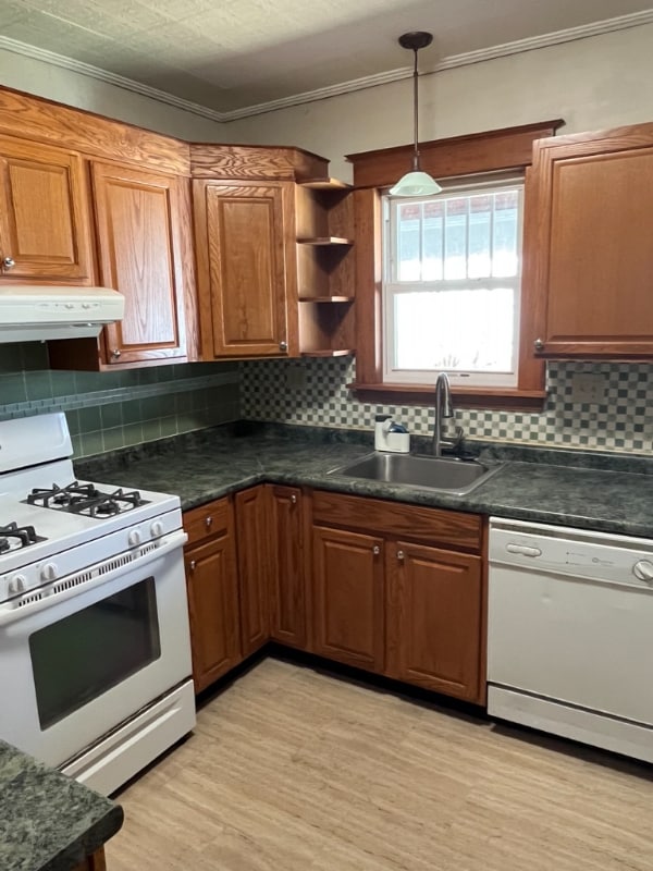 Foto del edificio - 108 S Rutland St