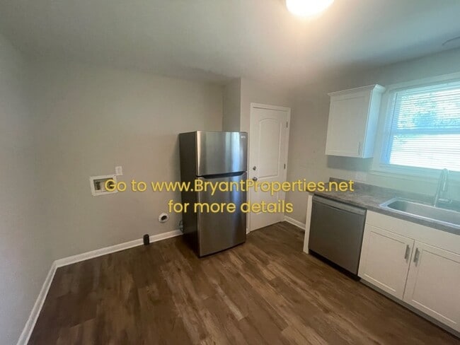 Foto del edificio - Duplex - 2 Bedroom, 1-Bath