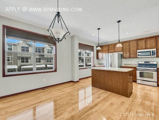 Building Photo - 4br 3ba 2cg ~ Security Deposit Free Altern...