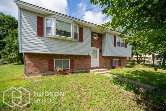 Foto principal - 22 Woodlawn St