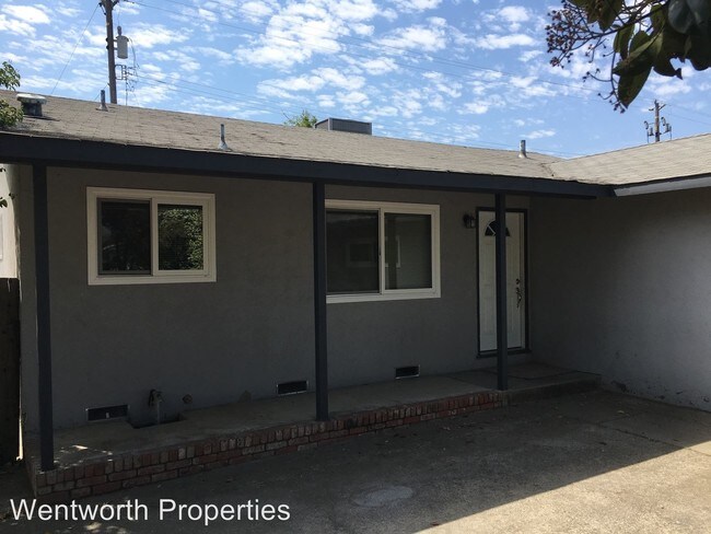 Building Photo - 3 br, 2 bath House - 1103 Yvonne Street