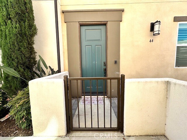 Foto del edificio - 623 W Foothill Blvd
