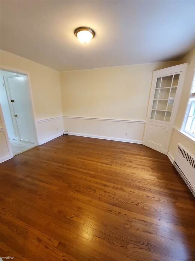 Building Photo - 3 br, 1.5 bath House - 38 Bradley Pl