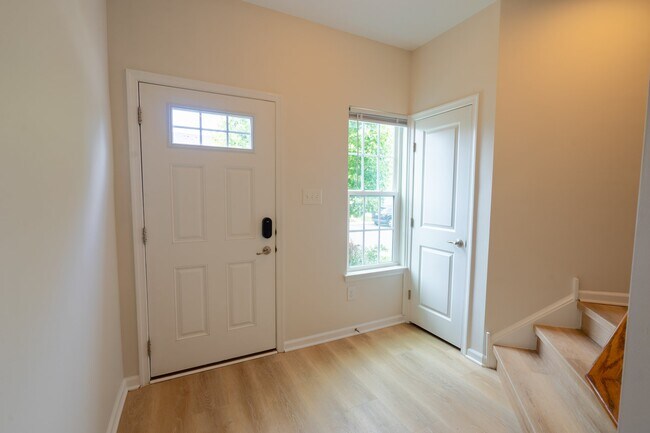 Photo - 7 Franklin Cir (Somerdale, NJ) Townhome