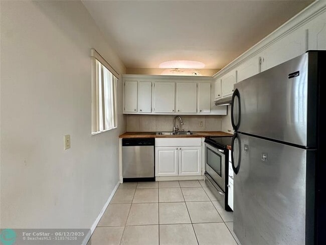 Building Photo - 378 Durham Cir