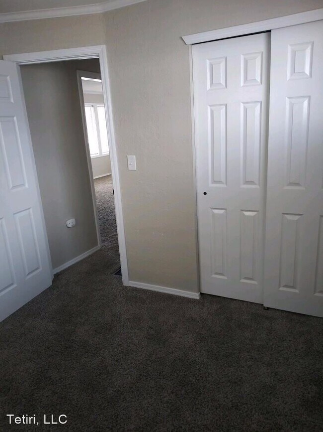 Building Photo - 3 br, 2 bath House - 2224 Wellesley Ave