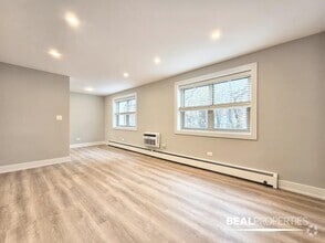 Building Photo - 452 W Oakdale Ave