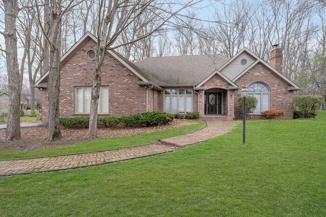 Beautiful Wooded Lot - Beautiful Wooded Lot House