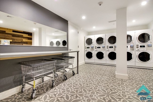 Foto del edificio - 845 Grand St