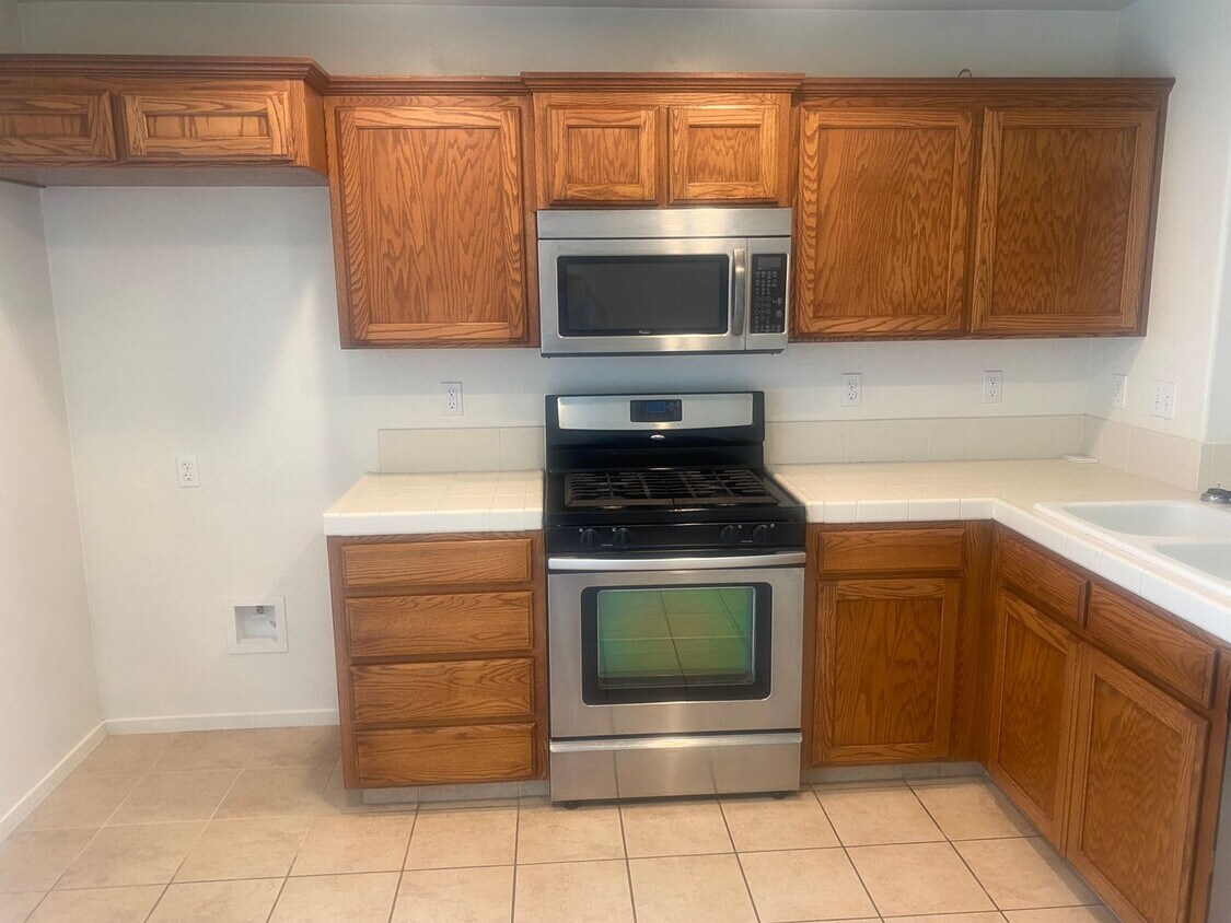 Foto del edificio - 6336 W Clinton Ct