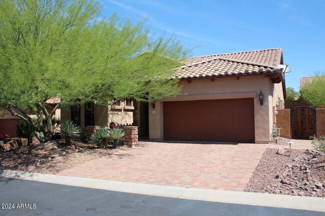 Building Photo - 6940 E Scarlet Cir