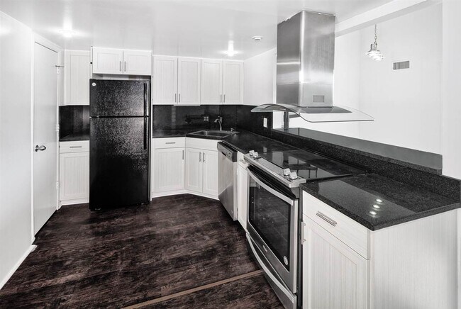 Foto del edificio - 338 Winfield Ave