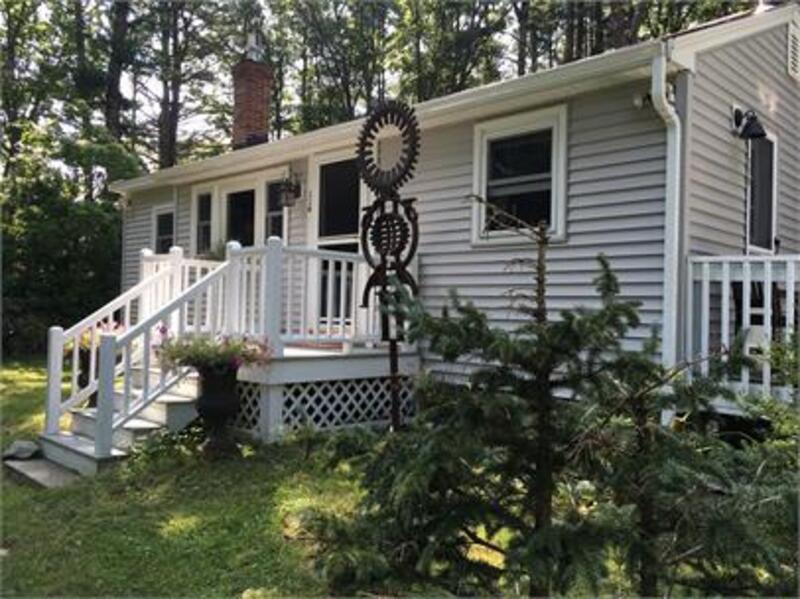 Foto principal - 114 Littlefield Rd