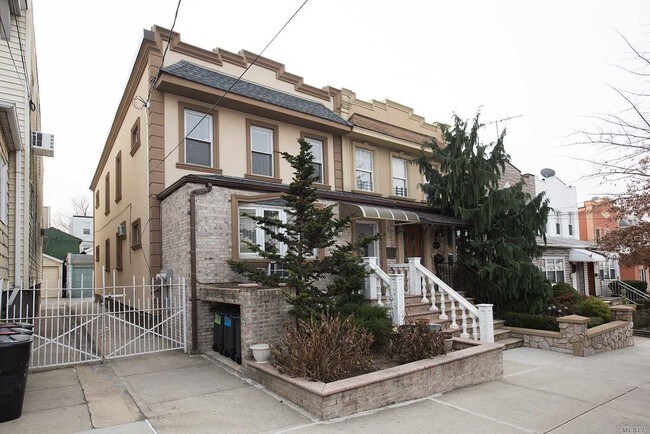 Building Photo - 62-66-66 60th Rd