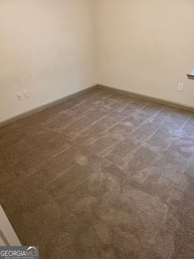 Foto del edificio - 7016 Hollow Oak Ct