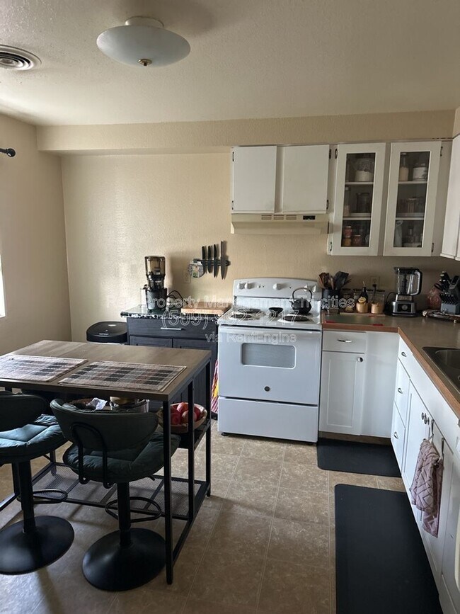 Foto del edificio - 218 S McKinley Pl