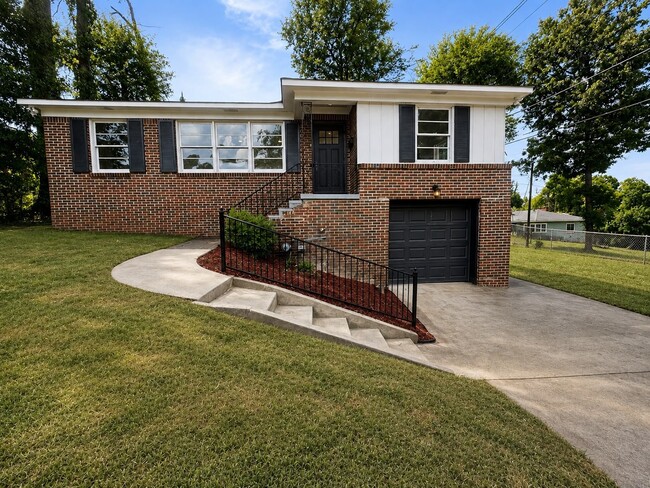 Building Photo - 4614 Ave I