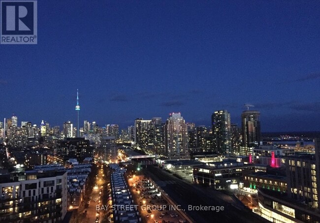 Building Photo - 36 Lisgar St