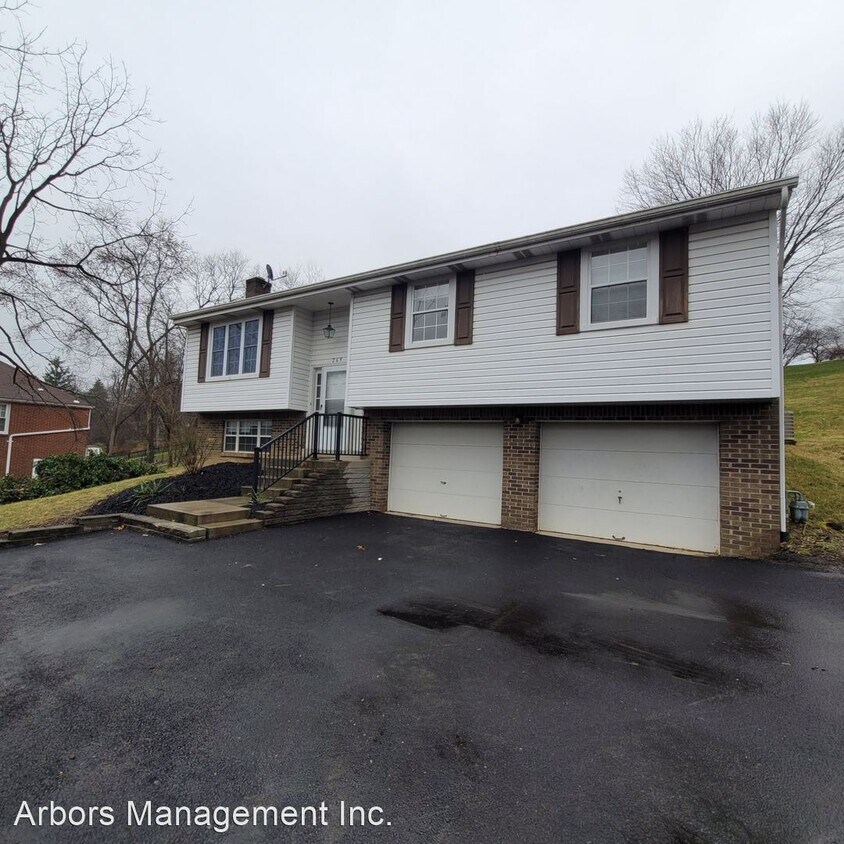 Primary Photo - 3 br, 2.5 bath House - 269 MCMURRAY ROAD