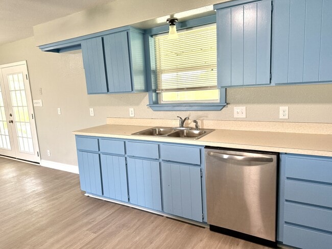 Foto del edificio - 39 Melody Ln