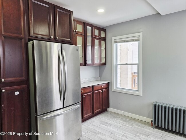 Building Photo - 124 Willow St