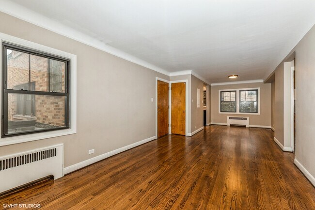 Building Photo - 10421 S Hale Ave