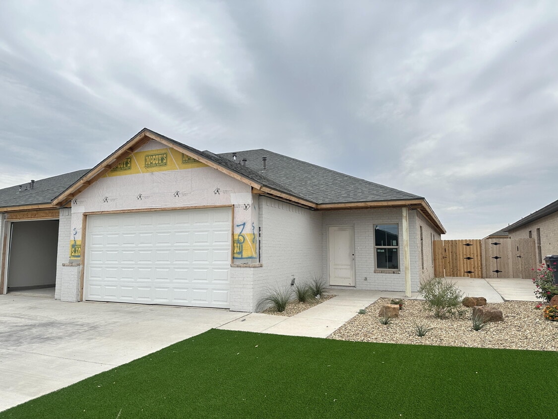 Foto principal - 7043 40th St