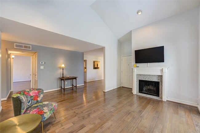 Building Photo - 4000 Purdue St