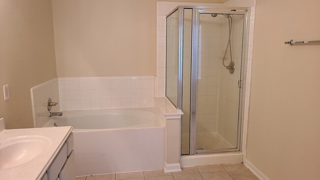 Building Photo - 2318 Waterwood Dr