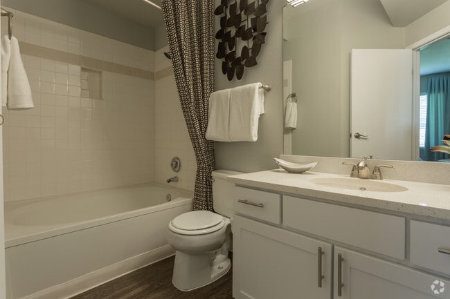 2BR, 2BA - 1110 SF - Kallisto at Bear Creek