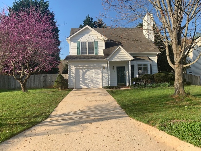 Primary Photo - 3BR with sun room and fenced back yard