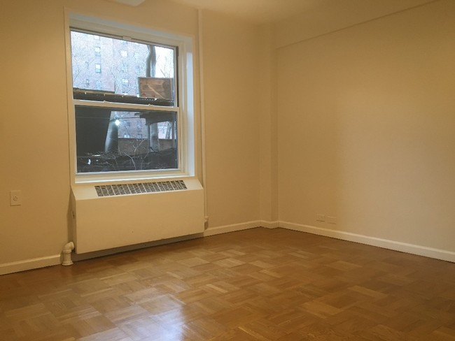 Building Photo - 2181 Madison Ave