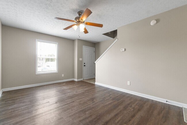 Foto del edificio - 2 Bedroom 1.5 Bath Townhome