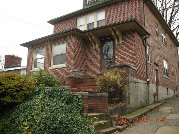 Primary Photo - 74 Spruce St