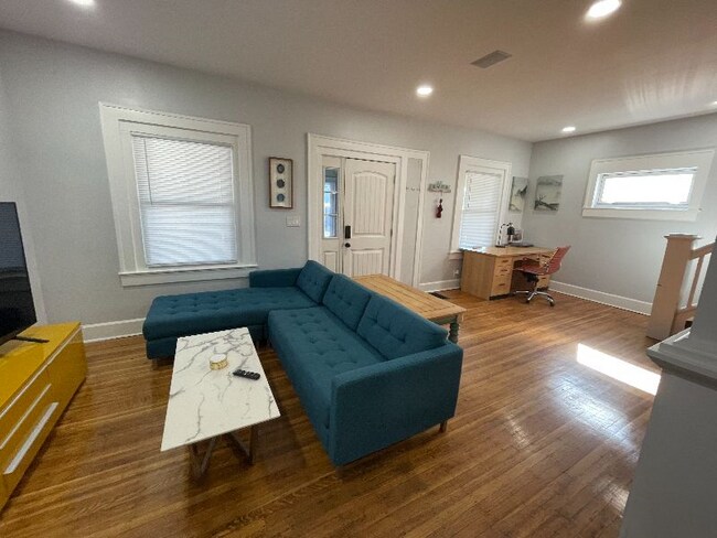 Foto del edificio - 1230 N Kealing Ave