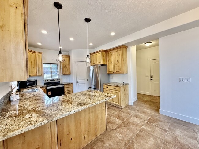 Building Photo - 6577 W Valhalla Cir