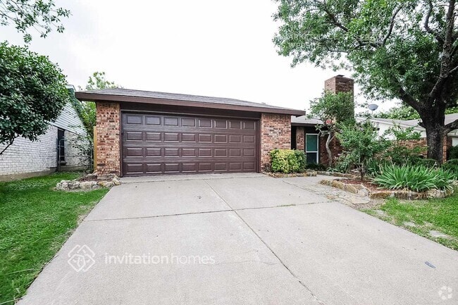 Building Photo - 7304 Catbrier Ct