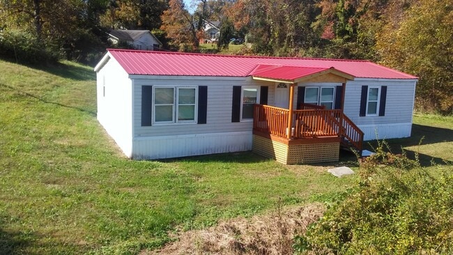 Building Photo - 23 Pendleton St