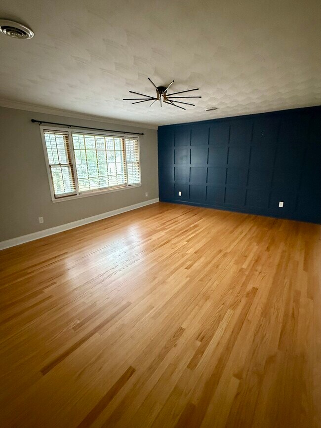 Foto del edificio - 2510 Catherine St