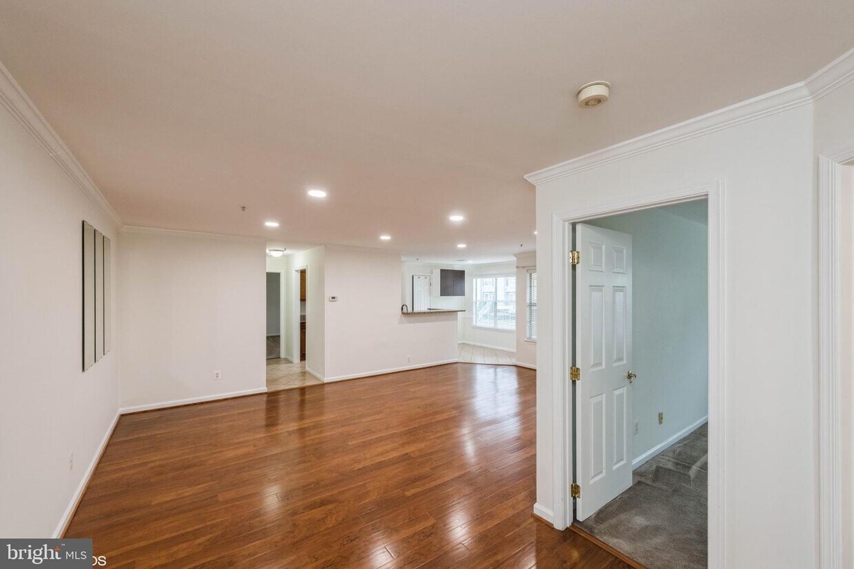 11006 Koman Cir Unit 202, Manassas, VA 20109 Room for Rent in Manassas, VA